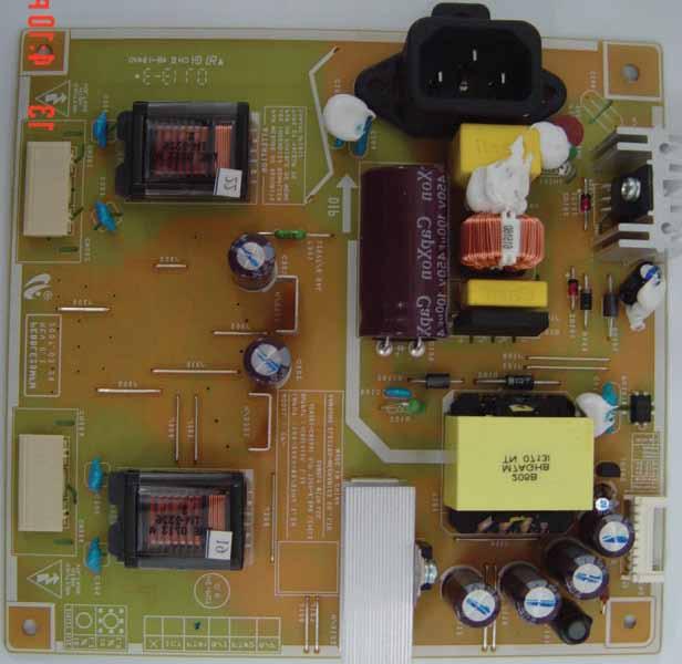 5V 720mA = 3.6W pobór mocy przez układ skalera wynosi: 3.3 245mA + 1.8V 300mA = 1.35W 1.2. Główne podzespoły pobierające energię 1.