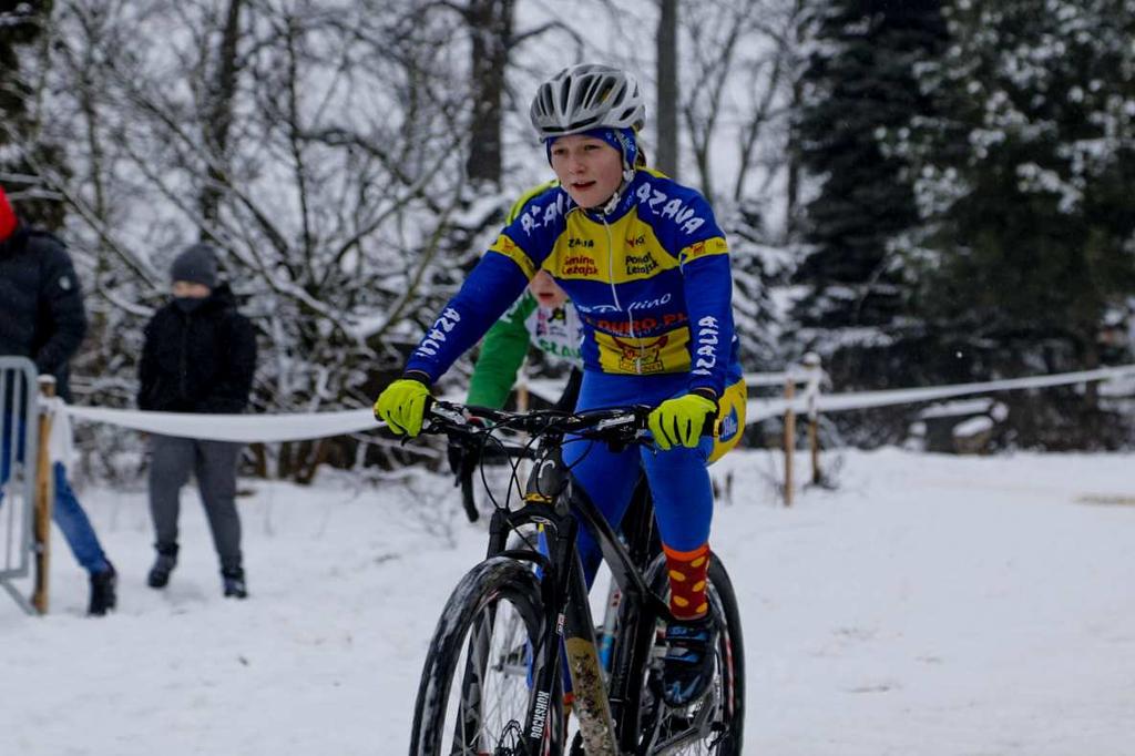 na terenie dawnej mleczarni Komunikat nr 2 strona numer 7 KOŃCOWA/CLASSEMENT FINAL KATEGORIA KOBIETA MŁODZICZKA Dystans 8,4 km przeciętna prędkość zwycięzcy 19,8035 km/h 1 191 POL2005 10072726843