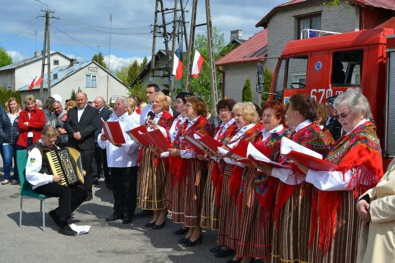 Strażacy natomiast przygotowali dla publiczności pokaz ratownictwa drogowego
