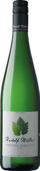 Szczep: 100% Riesling. Carmen Insigne Chardonnay Central Valley - Chile Wino o jasno zielono-żółtej barwie. Pełne życia i wyraźne.