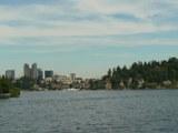 W Downtown Kirkland zwróciła moją uwagę wielokątna budowla z podziemnymi garażami i ciekawymi