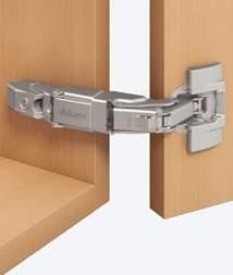 CLIP top Zawias 155 Produkt Opis Rozwiązanie zawias metalowy, niklowany kąt otwarcia 155 do szafek z szufladami wewnętrznymi lub tackowymi z wygodną regulacją głębokości dzięki przekładni ślimakowej
