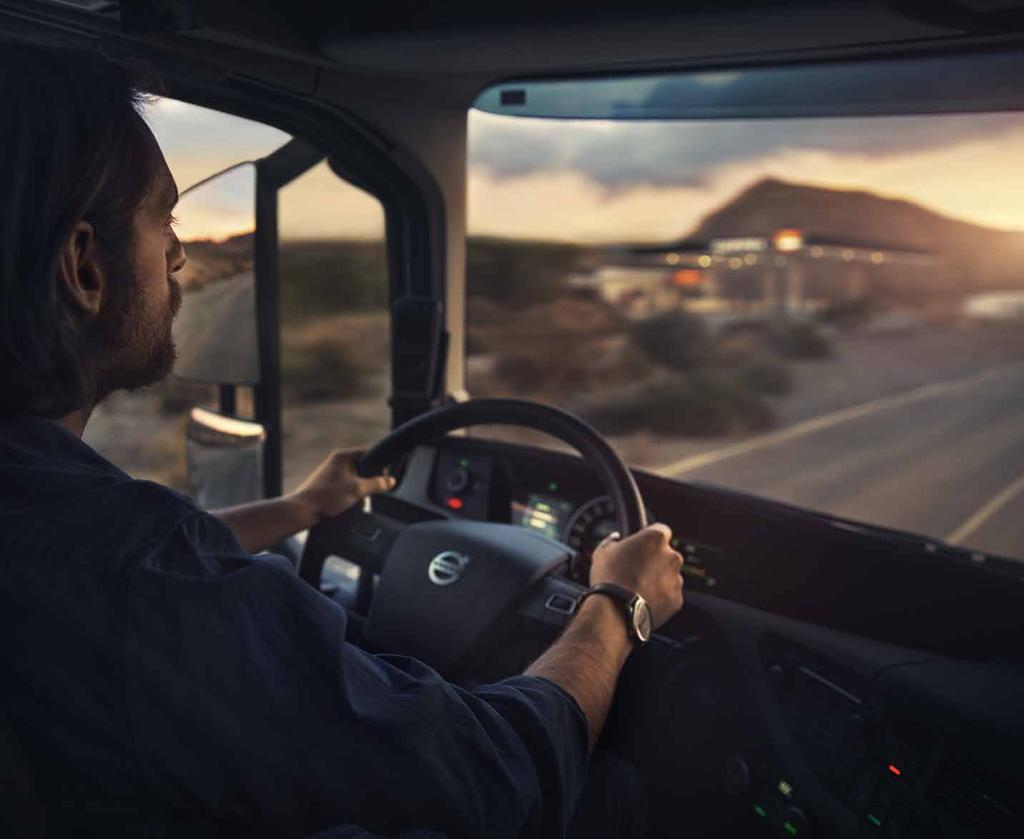 Niższe obroty, większy komfort kierowcy Volvo FH I-Save umożliwia długą jazdę z niższą prędkością silnika i na wyższym biegu, co sprawia, że jest ona
