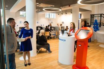 Klientów w obszarze B2C i B2B Rozwój programu lojalnościowego STREFA ZAKUPU Promocja świąteczna dla GD oparta o Strefę Zakupów Promocyjna oferty ENEA Smart Obszar Obsługi Klienta Obszar Handlu