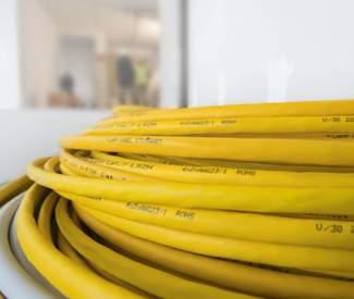 System PROFINET dotyczy zarówno mediów transmisyjnych Przegląd Firma LAPP przywiązuje dużą uwagę do tego, aby produkty spełniały indywidualne wymagania klientów.