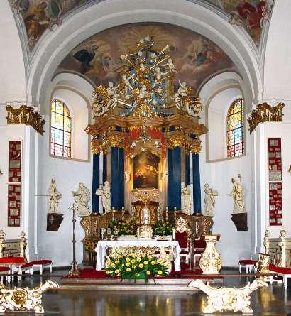 katorskie, rzeźby i obrazy, a także naczynia liturgiczne (m.in. barokowa monstrancja, srebrna łódka na kadzidło, srebrny złocony krzyż procesyjny). Parafia pw. św. Katarzyny ul.
