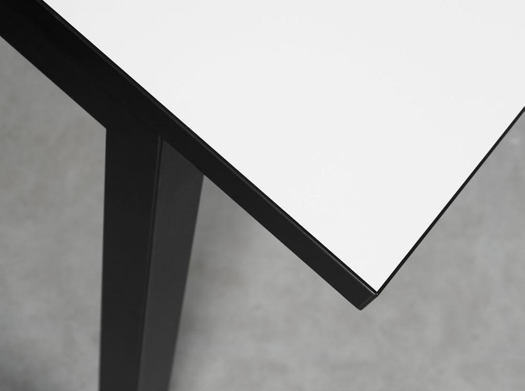 Colour concept Kolorystyka Subdued, contrasting, monochrome or multicoloured.