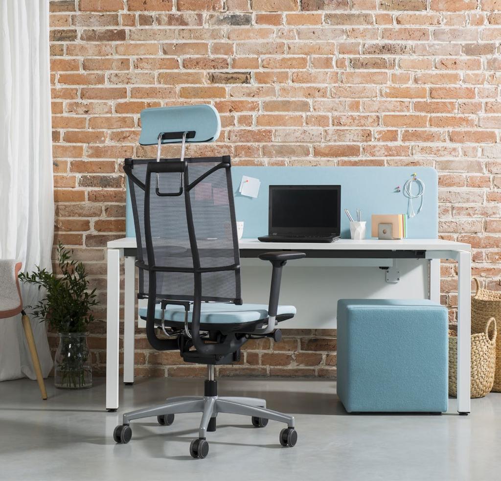 With a number of optional shapes of the base, colours of the components and functional solutions you get ample room for manoeuvre, while at the same time the consistency of design and an aesthetic