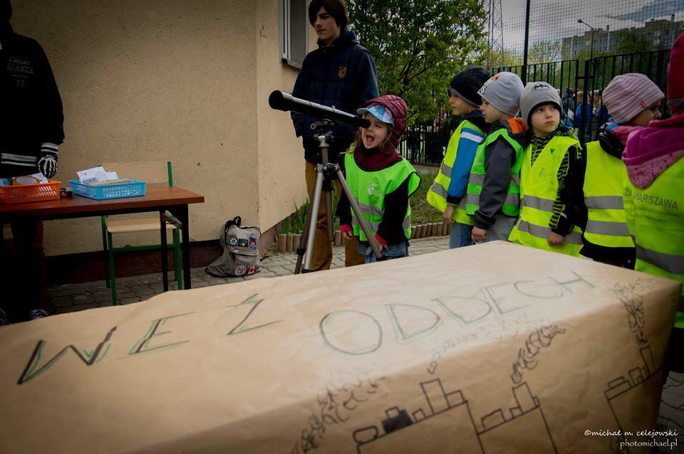 wyniki, wnioskując na temat stanu czystości powietrza.