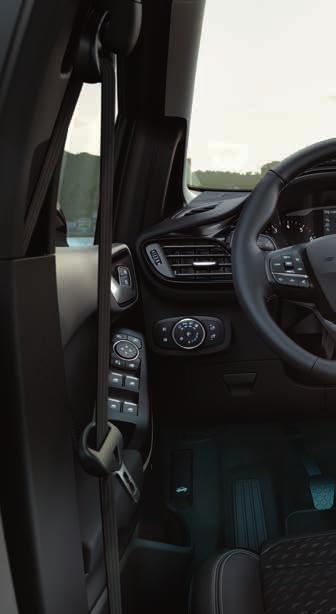 FORD FIESTA Systemy audio i nawigacji TREND SYNC Edition TITANIUM ST-Line Instalacja do montażu radioodbiornika zawiera przednie głośniki Opcja niedostępna z: kierownicą wykończoną skórą, podgrzewaną