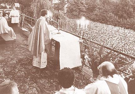 Od 28 lutego 1982 r. celebruje Msze Św. za Ojczyznę i wygłasza kazania patriotyczno-religijne. 19 maja 1983 r. poprowadził pogrzeb Grzegorza Przemyka, a we wrześniu 1983 r.
