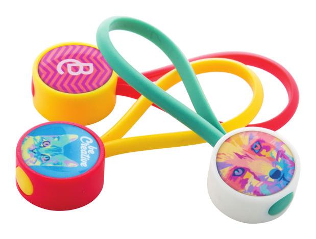 NELLY AP800375 Plastikowy brelok z miejscem na monetę.