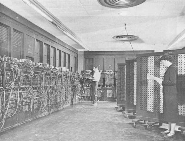 NAC (1947) 18 000 lamp elektronowych masa:
