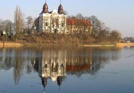 TRZEMESZNO Kanoników regularnych czyli norbertanów, sprowadził do Trzemeszna z Flandrii, na początku XII wieku, Bolesław Krzywousty.