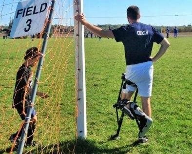 Najbardziej oczywistą korzyścią iwalk2.0, w porównaniu do kuli konwencjonalnych, jest to, że nie angażuje rąk co oznacza, że podczas wykonywania codziennych zadań nie napotkasz na żadne trudności.