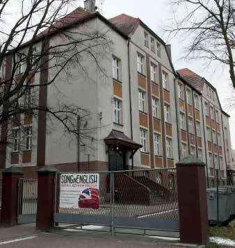 02 wyjście na basen Aquarius, gry i zabawy na szkolnej hali sportowej, zabawy na śniegu. 12.02 wyjazd na lodowisko Tafla w Gliwicach, oglądanie filmu. 13.
