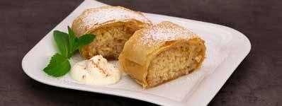 1 op. gotowego ciasta francuskiego (270 g) 450 g jabłek 1/2 cytryny 100 g bułki tartej 50 g masła 1 łyżeczka cynamonu 100 g cukru 50 g rodzynek wedle uznania 1 jajo wymieszane trzepaczką, do