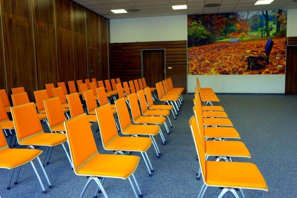 całkowitego zaciemieia sali Poadto zapewiamy: Lato Jesień Lato Jesień Obsługę techiczą w trakcie
