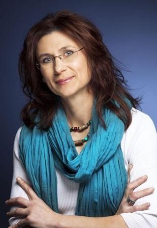WSPÓŁPRACOWNICY Z POLSKI ZOFIA DZIK, FUNDACJA HUMANITES Innowator i przedsiębiorca społeczny, inwestor, fundator Fundacji Humanites.