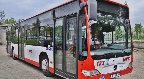 29 kwietnia 2014 OD 1 MAJA ZMIENIŁY SIĘ TRASY AUTOBUSÓW LINII NR 10, 11, 13, 17, 30 i 32 Od 1 maja zmieniły się trasy autobusów linii 10,11,13,17,30 i 32.