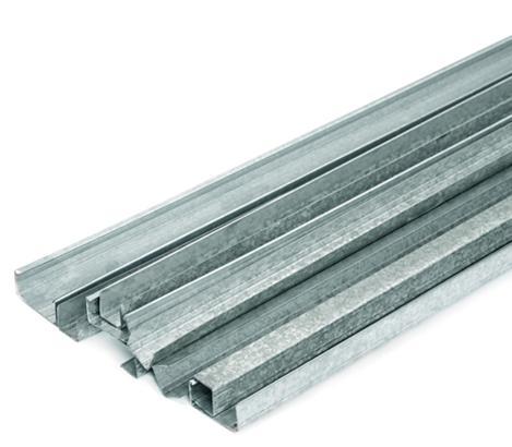 Materiał Lekka Konstrukcja Stalowa składa się z profili stalowych, tzw. kształtowników zimno-giętych i ocynkowanych o grubościach od 0,5 mm do 3 mm.