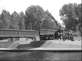DoFB - DORNIER bridge The German DoFB system is the oldest design of a support bridge with the required span of 40 m for MLC 70 load.
