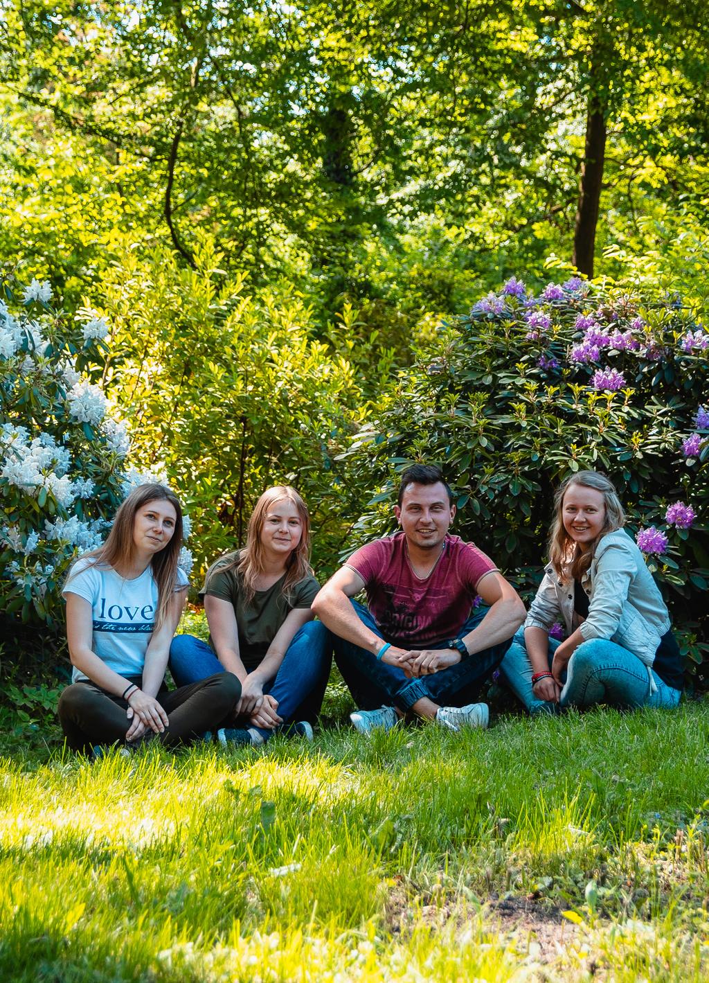 REKRUTACJA NA STUDIA PIERWSZEGO STOPNIA 1 2 3 4 ELEK TRONICZNA REJESTRACJA Rejestracja na stronie www Wpisanie wyników matur z przelicznikiem WNIESIENIE OPŁ AT Y REKRUTACYJNEJ Oddzielnie na każdy