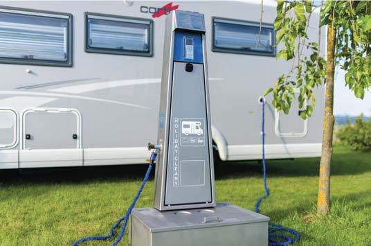 Prąd - kamper dysponuje instalacją 12V i korzysta z energii zmagazynowej w akumulatorze.
