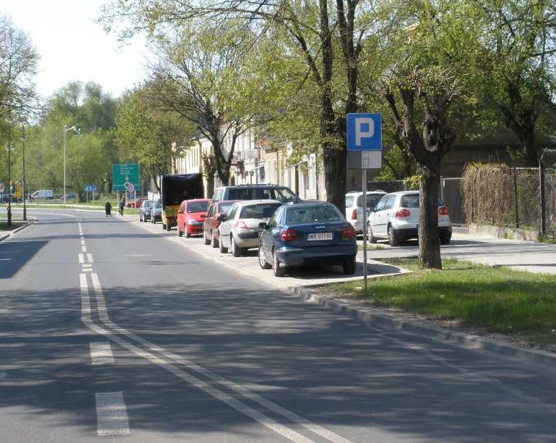 Ulica Reja, pojazdy parkujące na