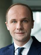 Wiktor wspiera zarówno polskich jak i zagranicznych klientów przy analizach przedsądowych i formułowaniu strategii procesowych oraz reprezentuje ich w postępowaniach sądowych,