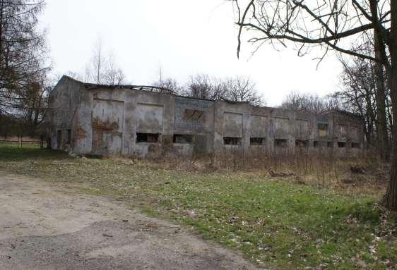 Rysunek 40 Budynki gospodarcze znajdujące się w bezpośrednim sąsiedztwie Parku