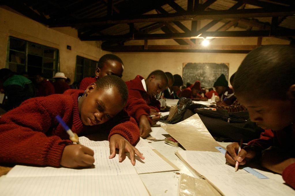 Dzieci w szkole w Zimbabwe. Foto.