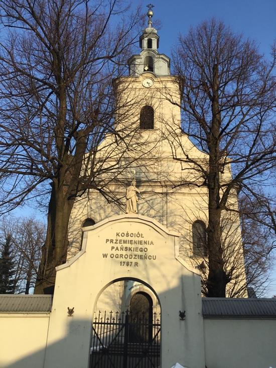 obsługa kelnerska elegancko zastawione stoły