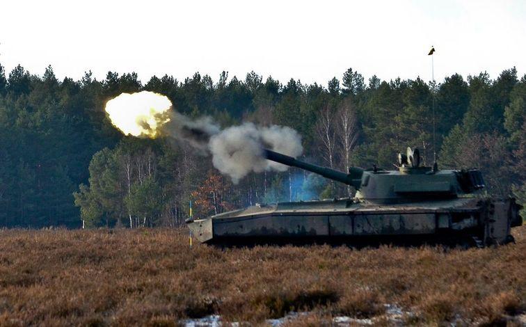 Fot. chor. Rafał Mniedło. Dlaczego Bóg wojny? Lądowe systemy artyleryjskie mają do odegrania szczególną rolę w prowadzeniu ewentualnej operacji obronnej na wschodniej ﬂance NATO.