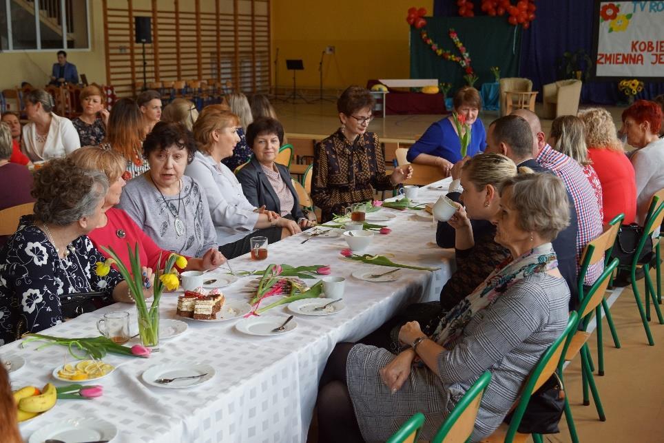 Podstawowej im. Henryka Napiórkowskiego w Rogowie.