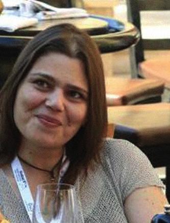 د ا اروق Dina Farouk EGYPT / ا ا ا ة Biographie Biography د ا اروق ا ادة ا ا ا ا. ا ا ا " ق ا " (1999) و ا " ا ز ".