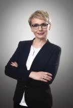 Specjalizuje się w nowoczesnych technologiach. Kompleksowo prowadziła wiele projektów IT zarówno w Polsce, jak i w Europie. Członek Rad Nadzorczych w spółkach skarbu państwa.