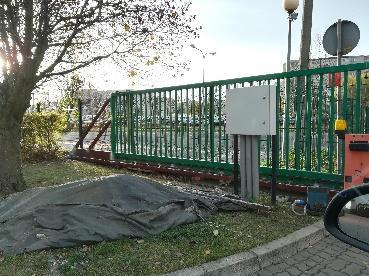 W chwili obecnej przygotowujemy Specyfikację Techniczną Wykonania i Odbioru Robót, niezbędną do ogłoszenia procedury przetargowej na przedmiotowe prace.