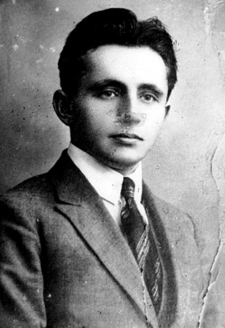 Stanisław Józef Dubois Urodził się 9 styczna 1902r.