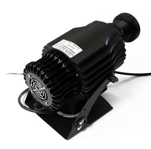 WODOODPORNOŚĆ IP 65 OBROTY OZNAKOWANIA LED 80 W Projektor LED 80 to wydajny wyświetlacz o dalekim zasięgu i wysokiej skuteczności świetlnej. Wyposażony w wysokiej mocy układ diodowy OSRAM LED.