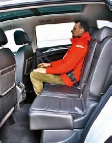 Z tyłu Skoda Kodiaq różni się od nowszego, mniejszego modelu Karoq głównie