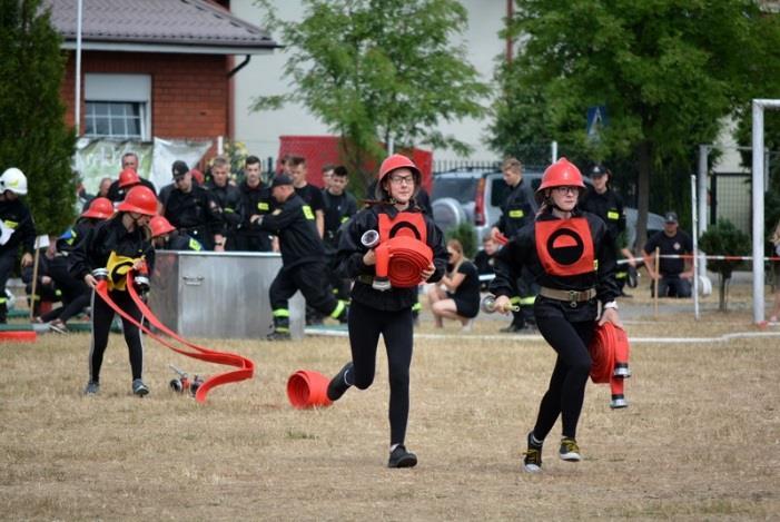 O tytuł najsprawniejszej i najszybszej stanęły 27 drużyny z terenu Powiatu, w tym cztery żeńskie.