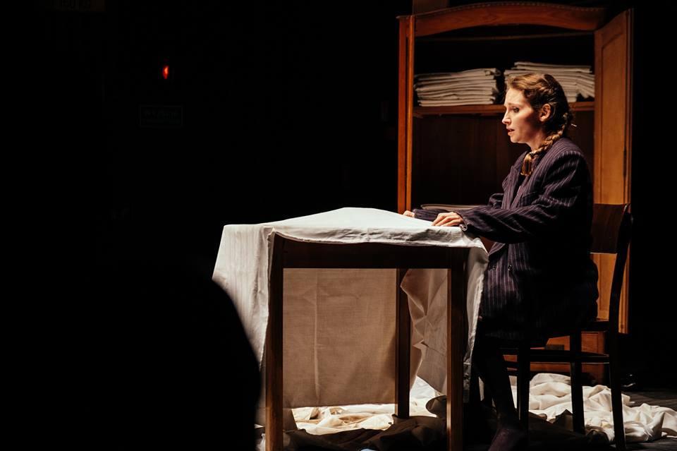 Monodram w wykonaniu JOANNY GRUSZKI Reżyseria BOGUSŁAW SŁUPCZYŃSKI premiera: 25 listopada 2018 Teatr im.