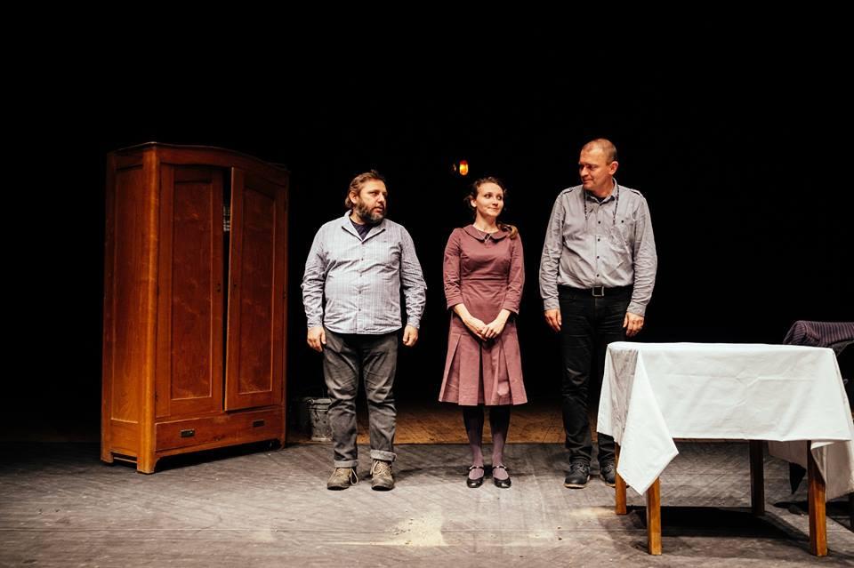 JOANNA GRUSZKA - wykonanie Absolwentka Państwowego Studium Aktorskiego przy Teatrze Jaracza w Olsztynie.