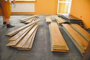 To zależy od tego, jak duże uszkodzenia wyrządziła woda powodziowa. W budownictwie jednorodzinnym projektuje się obciążenie posadzki do 150 kg/m 2.