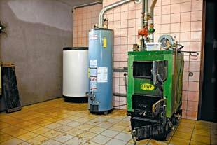 Co robić z instalacjami Nie wolno korzystać z instalacji elektrycznej, gazowej, wodociągowej i grzewczej przed skontrolowaniem ich przez specjalistów.