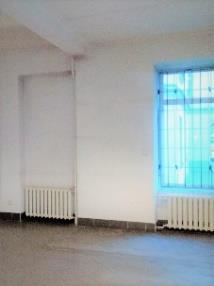 Sposób zbiórki odpadów w budynku: selektywnie Powierzchnie pomieszczeń: 5,72 m 2 (schowek, magazyn), 2,81 m 2 (łazienka), 6,04 m 2 (pom.