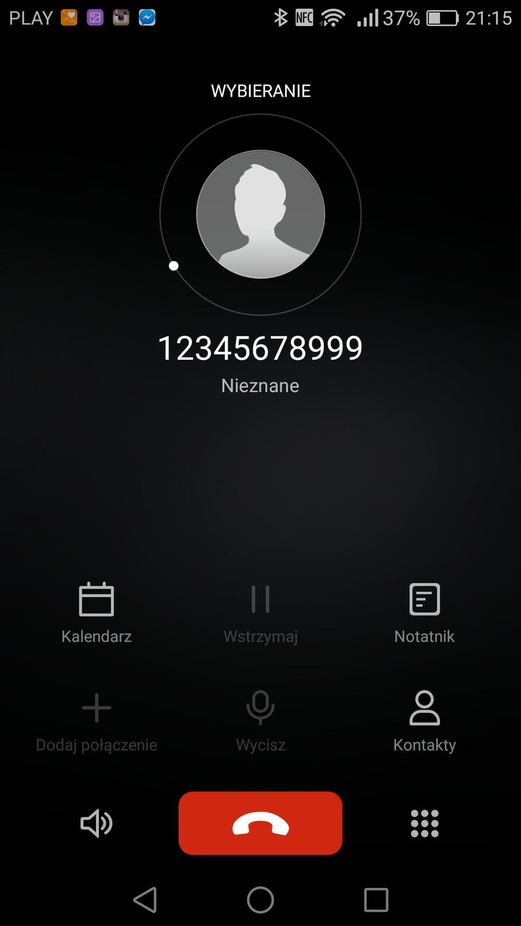 Kamera - 4+ Aparat w Huawei Mate 8 ma rozdzielczość 16 megapikseli przy proporcjach 4:3 i jasność obiektywu F/2.0.