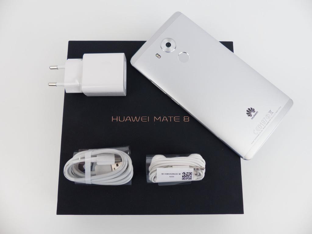 Budowa 6- Pod względem jakości budowy Huawei Mate 8 dorównuje najlepszym. Mamy tu wyłącznie metal i szkło, a dokładniej aluminium i Corning Gorilla Glass 4.