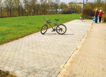 5,7 x 5,0 cm: strony środkowe - 120,98 zł strony: druga i przedostatnia - 151,23 zł strona ostatnia - 181,47 zł CENY REKLAM BRUTTO
